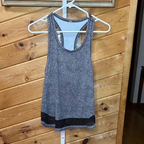 lululemon athletica Tops - Lululemon Swiftly Tech Racerback 8 Gray & Black Tank